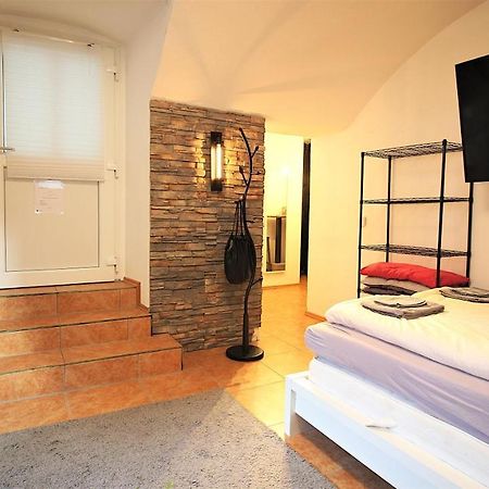 Xxx Fully Equipped Apartment Near Main Station! Würzburg Exteriör bild